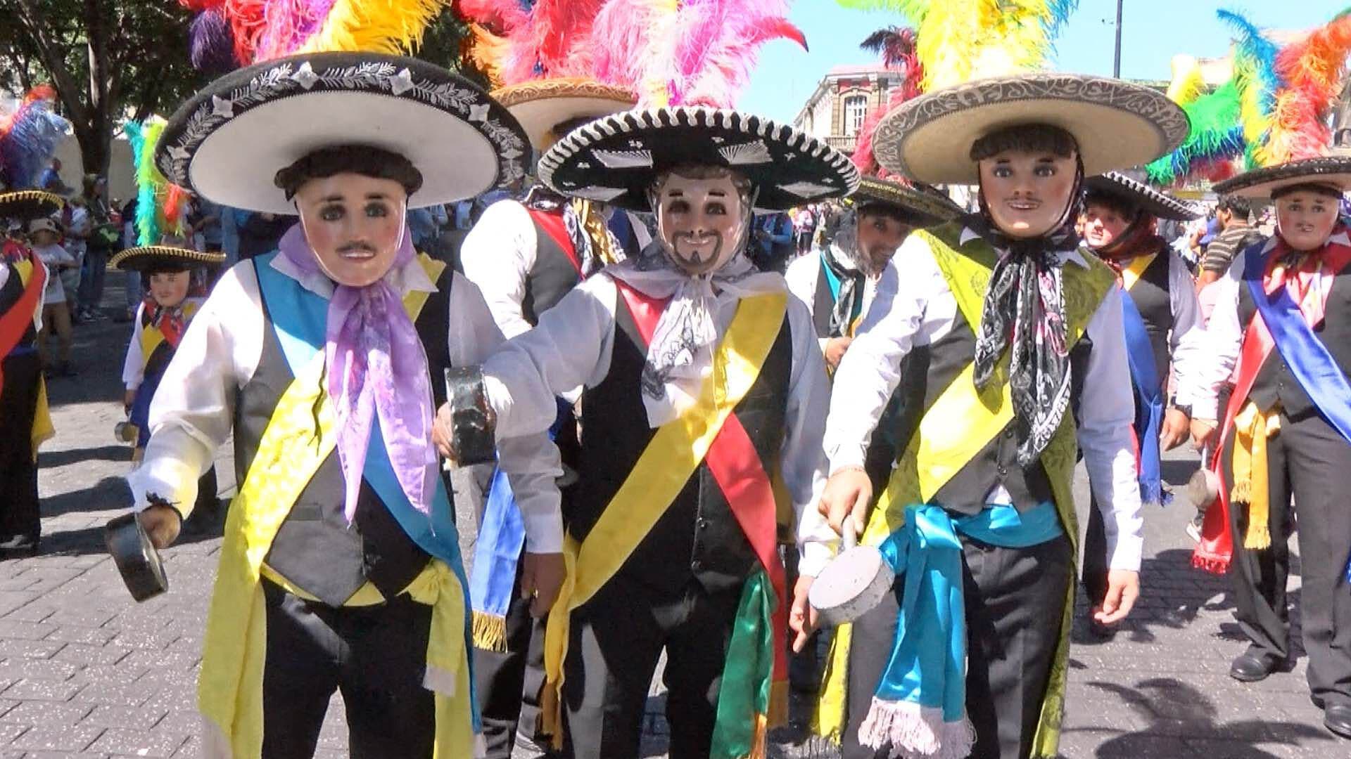 Desfile por el Festival de Huehues 2026 en Centro de Puebla