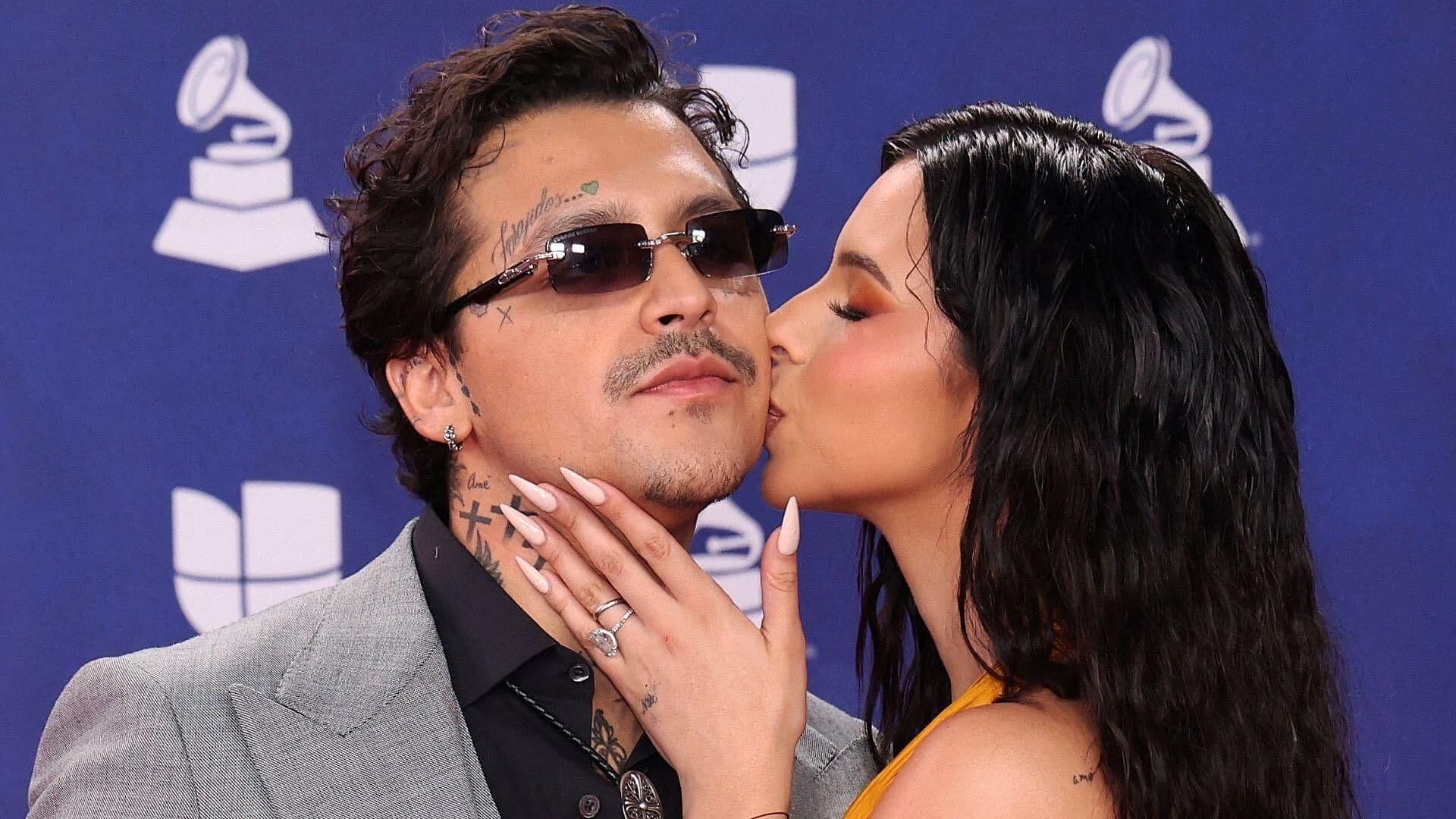 Christian Nodal y Ángela Aguilar en Ojo del Huracán por Discurso del Cantante