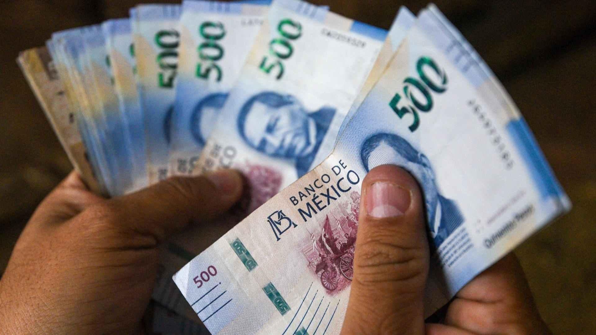 Finanzas Personales: ¿Qué Hacer con el Aguinaldo 2025 y Evitar Compras Compulsivas?