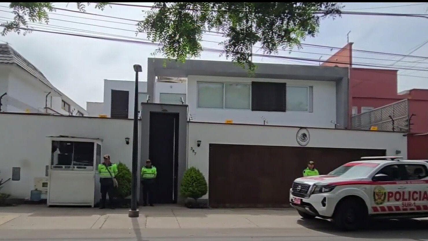 Perú Refuerza Seguridad en Embajada de México en Lima para Evitar Fuga de Betsy Chávez