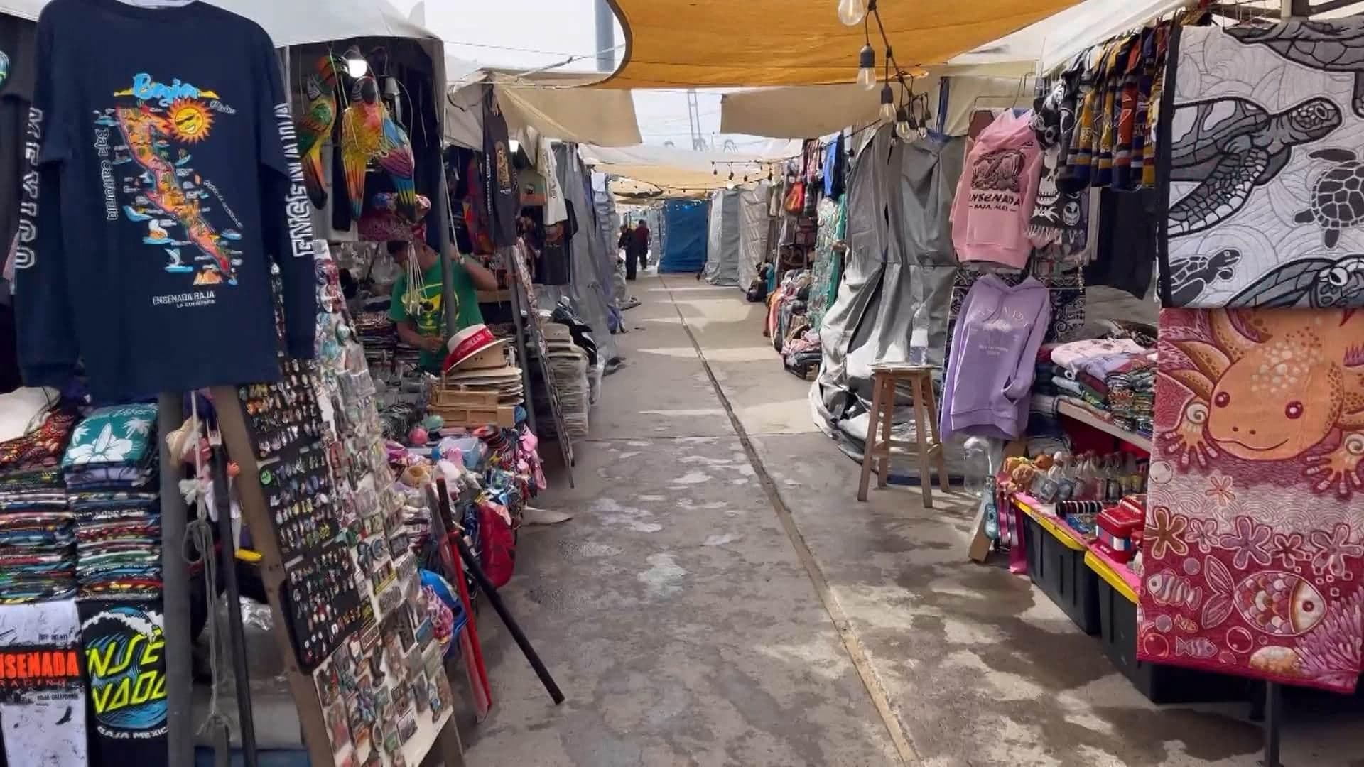 Comerciantes Denuncian Afectaciones por Tianguis Irregular en Zona Turística de Ensenada