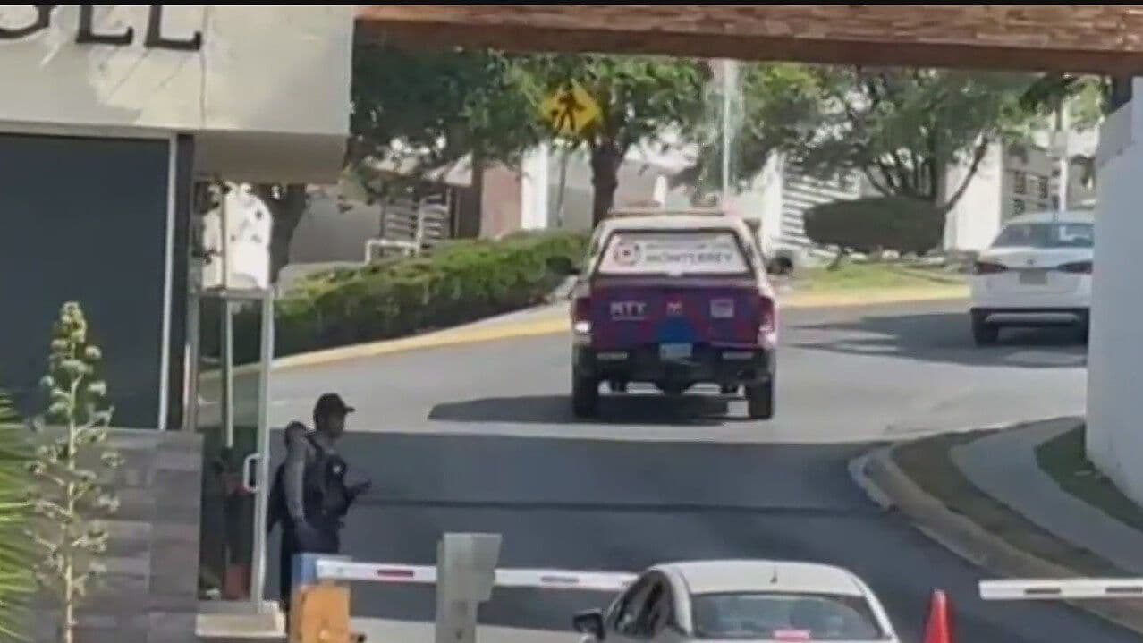 Deja 2 Heridos Incendio de Casa en Monterrey