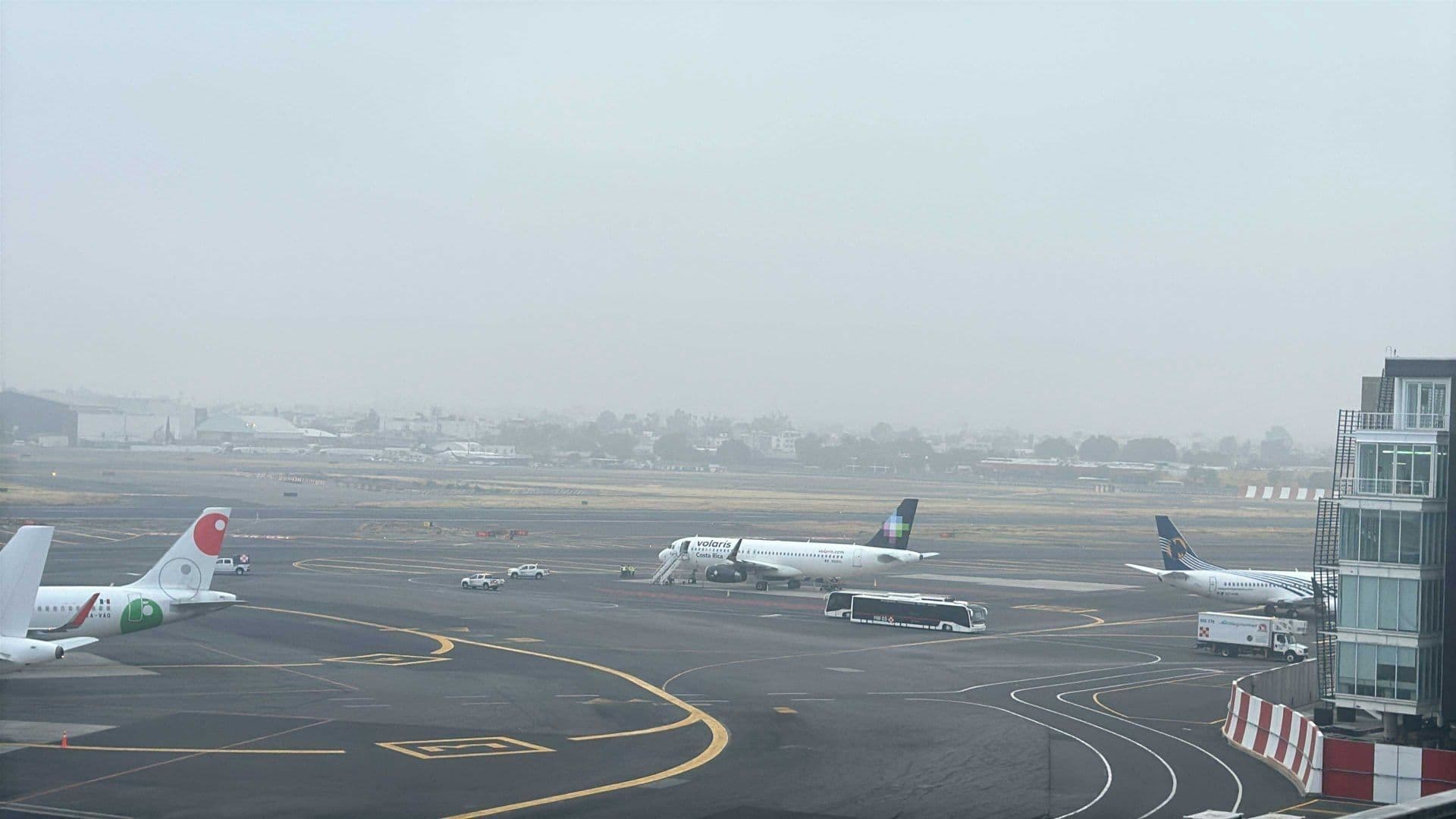 Neblina en el aeropuerto.
