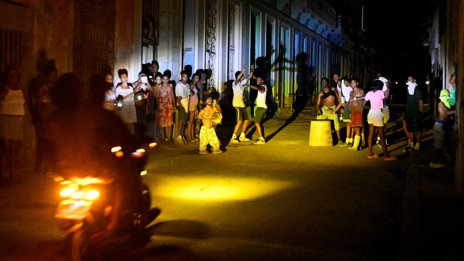 30 Horas Después, Cuba Reconecta Red Eléctrica tras Apagón Masivo ¿Afecta Bloqueo Petrolero EUA?